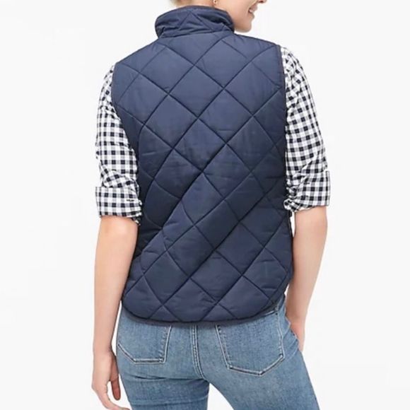 NWT J. Crew Factory Puffer vest with snap pockets - Picture 2 of 7